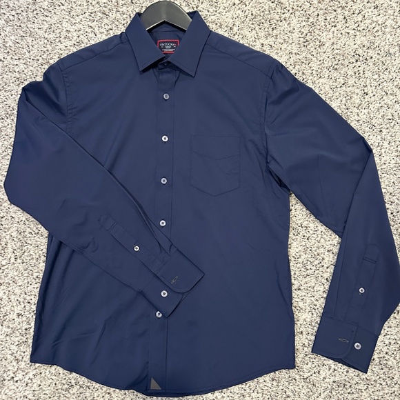 UNTUCKit Wrinkle-Free Performance Gironde Shirt - Small / Slim Fit / Navy - Picture 3 of 5